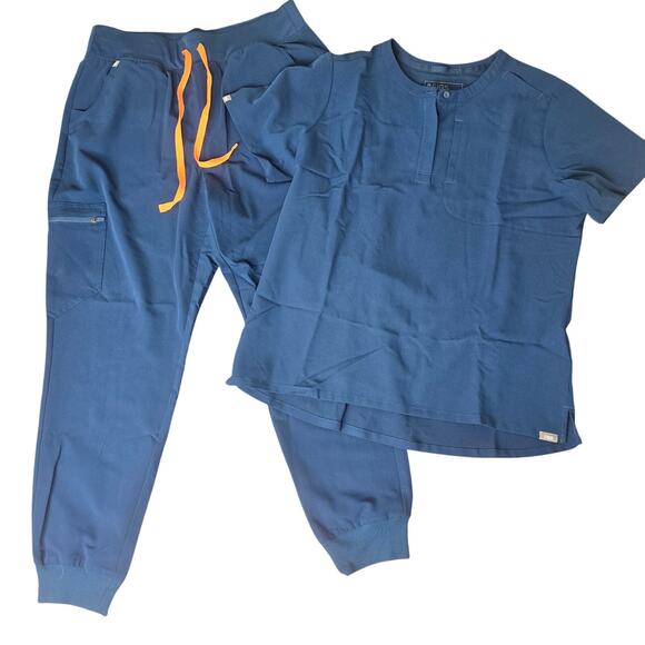 FIGS Scrub Set Zamora Bottoms + Mandarin Collar Short Sleeve Top - Deep Reef - L - Picture 1 of 10